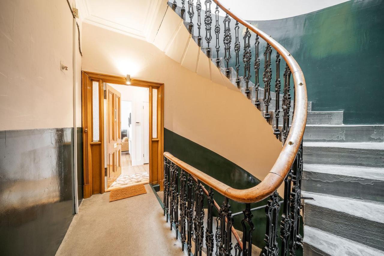 Jane'S Place - Chic 2 Bed Apartment Dundee Exterior foto
